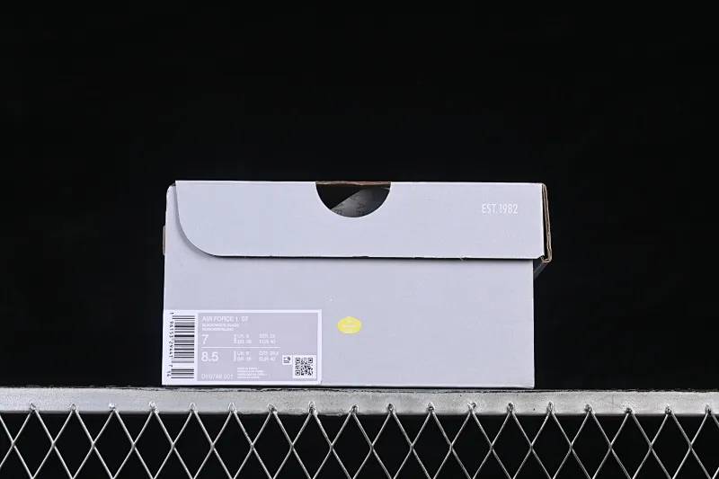 All categories Nk Air Force 1 Air Force series Nk Air Force 1 Low Air Force low-top GX foreign trade version Nike Air Force 1'07 Low Air Force 1 low-top casual sneakers DX0788-001